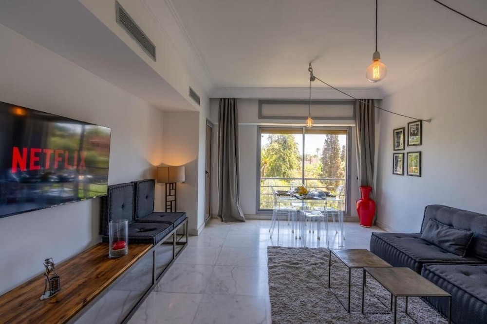 Hivernage Luxury 2BR  Parking