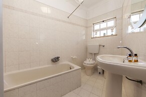 A75 - Casa da Ponte 1 Bed Flat in Lagos