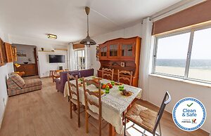 B83 - Calheta Terrace View Apartment