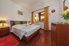 B92 - Sol Nascente 2 Bed Apartment in Lagos