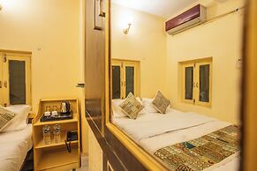 HOTEL HIMMAT NIWAS