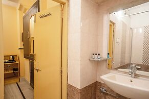 HOTEL HIMMAT NIWAS