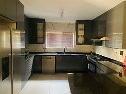 Petalite Villa Maun
