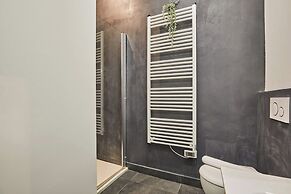Charming & Modern Studio Center of Paris