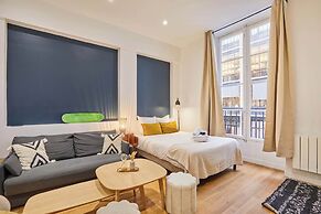 Charming & Modern Studio Center of Paris