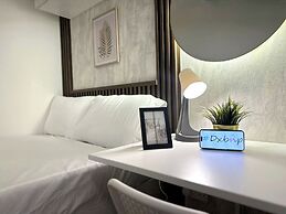 Urban Oasis Partition Room in Al Barsha1