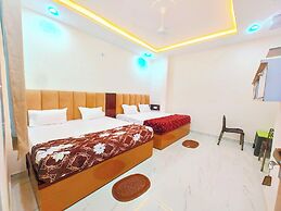 Hotel Awadh Star Palace