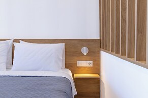 Enalis Studios & Apartments