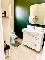 Modern Studio in Greendale - 2337