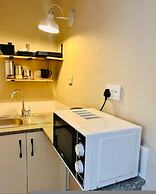 Modern Studio in Greendale - 2337