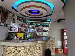 Stepwing Resort
