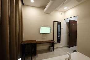 Hotel Raj Residency