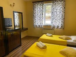 Guest House Aygestan Hotel