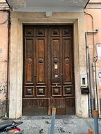 A CASA TUA