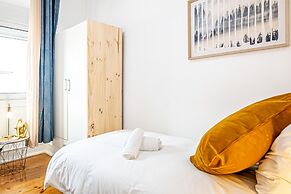 April Square Guesthouse by Lisbon with Sintra