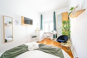 April Square Guesthouse by Lisbon with Sintra