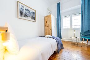 April Square Guesthouse by Lisbon with Sintra
