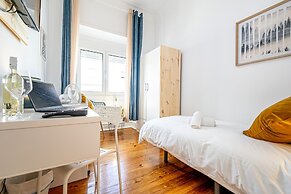 April Square Guesthouse by Lisbon with Sintra