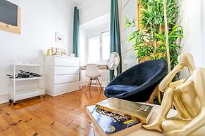 April Square Guesthouse by Lisbon with Sintra