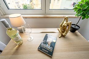 April Square Guesthouse by Lisbon with Sintra