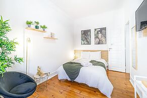 April Square Guesthouse by Lisbon with Sintra