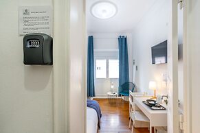 April Square Guesthouse by Lisbon with Sintra