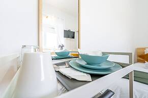 April Square Guesthouse by Lisbon with Sintra