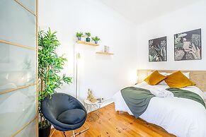 April Square Guesthouse by Lisbon with Sintra