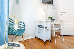 April Square Guesthouse by Lisbon with Sintra