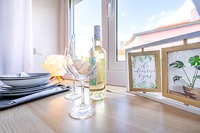 April Square Guesthouse by Lisbon with Sintra