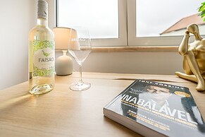 April Square Guesthouse by Lisbon with Sintra
