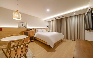 JEONG SEONG HOTEL