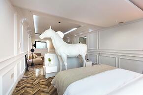 GUYU HOTEL