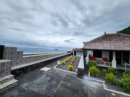 Bugbug Beach Resort