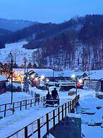 Snow Valley Ma Hua Inn