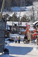 Snow Valley Ma Hua Inn