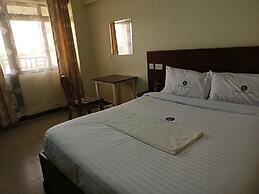 Silver Brooke Hotel Othaya