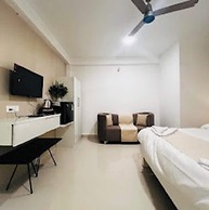 Hotel Hariaksh HomeStay Varanasi