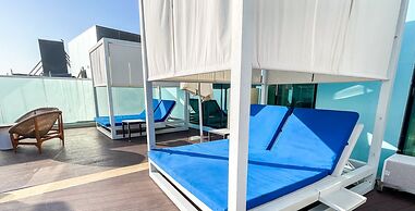 LUX The Seven Res Palm Suite