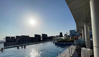 LUX The Seven Res Palm Suite