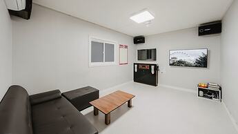 Byeolsaem Private House