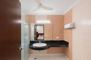 Hotel Clark Heights