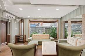 Hotel Clark Heights