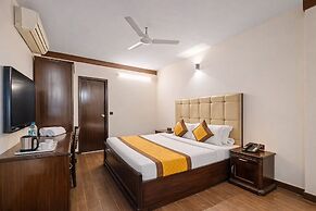 Hotel Clark Heights