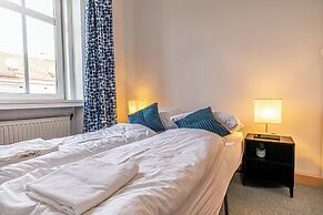 Vienna Spacious 2BR Apt Long Stay