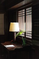 Lijiang Old Town Lanshe Hotel