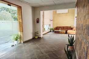 Premium Nest, Golf Course Road