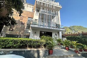 Premium Nest, Golf Course Road