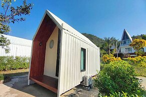 Honey Queen Resort