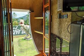 Honey Queen Resort